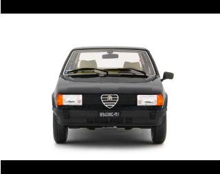 Alfa Romeo Giulietta 1.6 - 1.8 1980 Blu Olandese Laudoracing 1:18 Resinemodell (Türen, Motorhaube... nicht zu öffnen!)